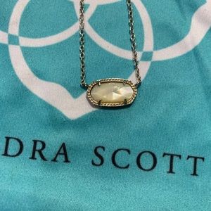 Kendra Scott Necklace